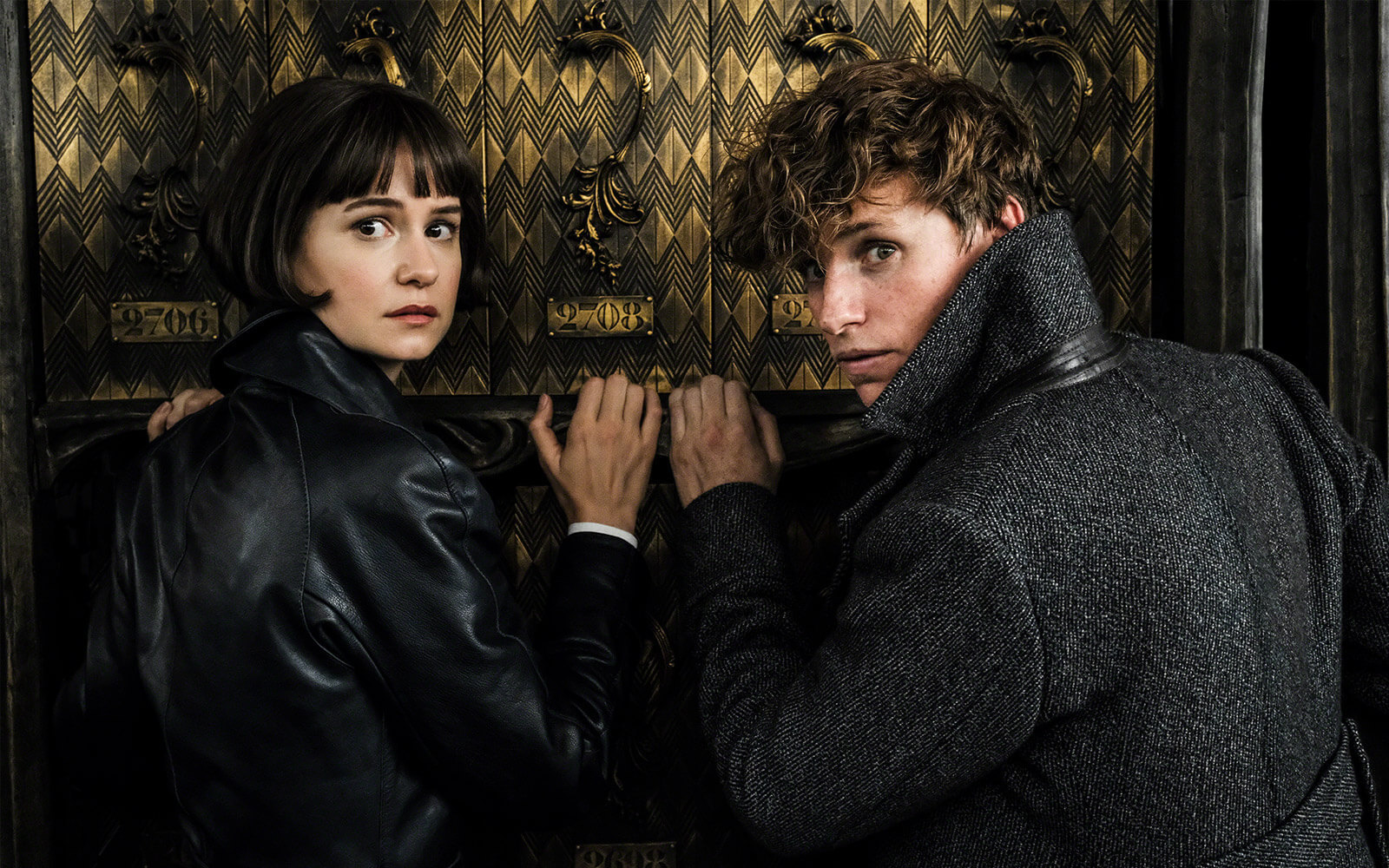 https://www.fantasticbeasts.com/assets/images/gallery/04.jpg